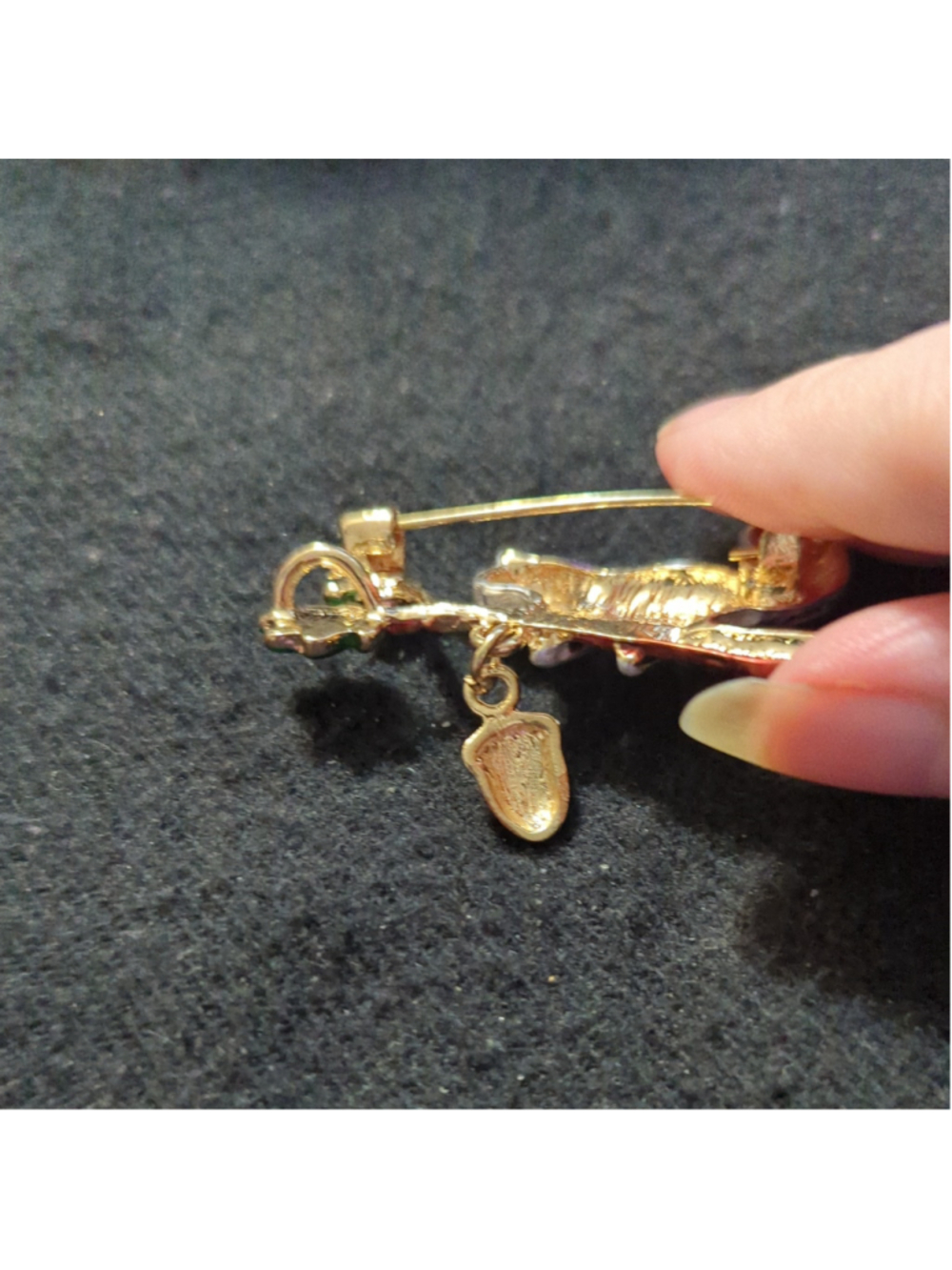Gold Tone Purple Squirrel on Branch with Acorn Dangle Statement Brooch Pin - Picture 4 of 4